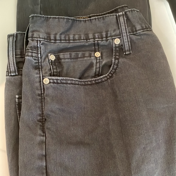 Levi’s Black 514 Jeans Sz 36x32 Slim Straight - Picture 10 of 17